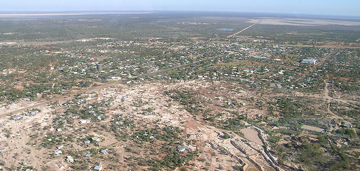 Image of the Opal Cave shop at Lightning Ridge